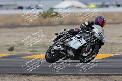 media/Jan-14-2023-SoCal Trackdays (Sat) [[497694156f]]/Turn 4 Set 2 (1030am)/